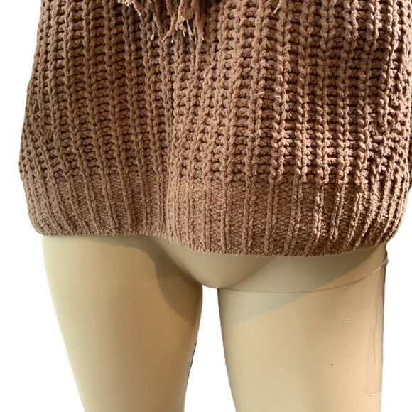 No Boundaries Brown Fringe Knit Crew Neck Long Sleeve Academia Sweater Size XL - Picture 4 of 14